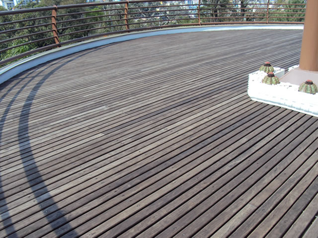 Deck em madeira