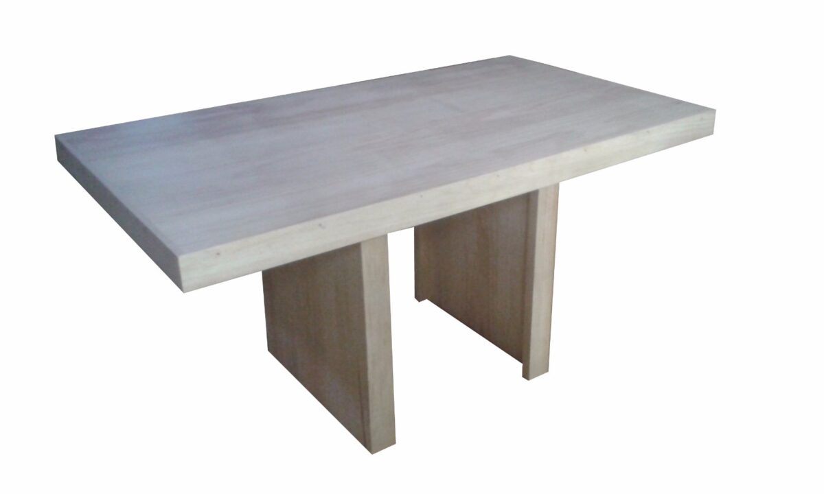 Mesa em madeira