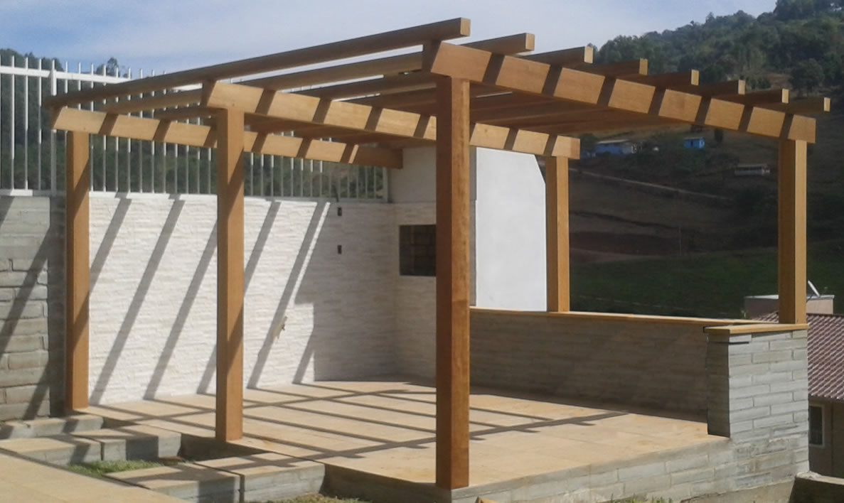 Pérgola em madeira