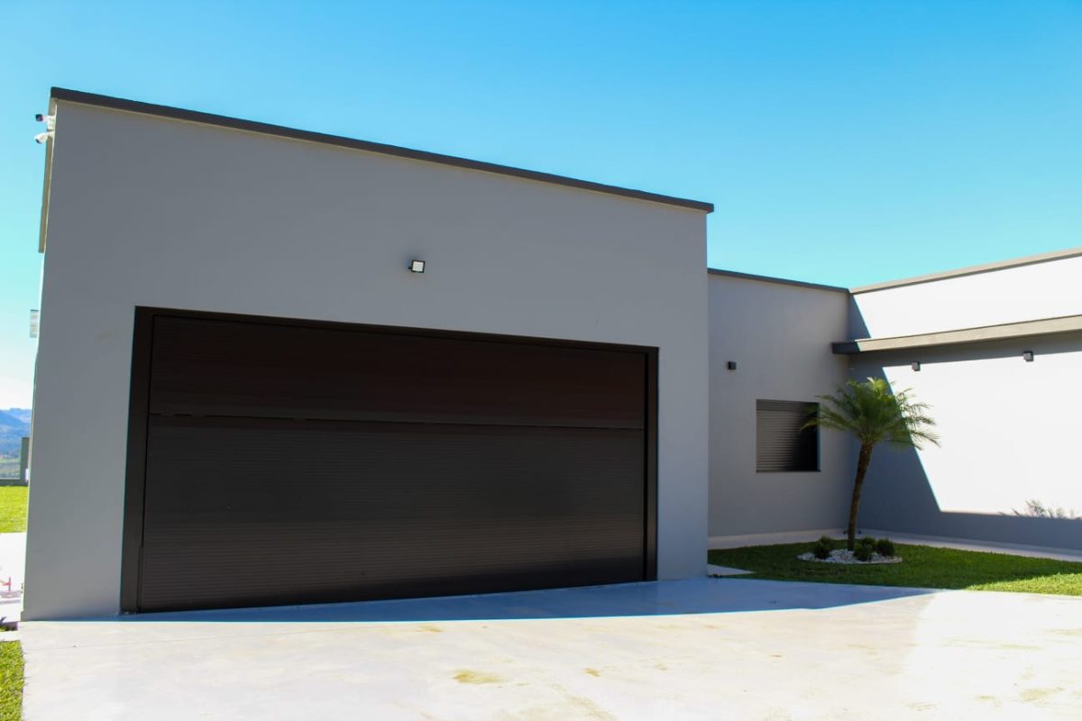 PORTÃO DE ELEVAÇÃO