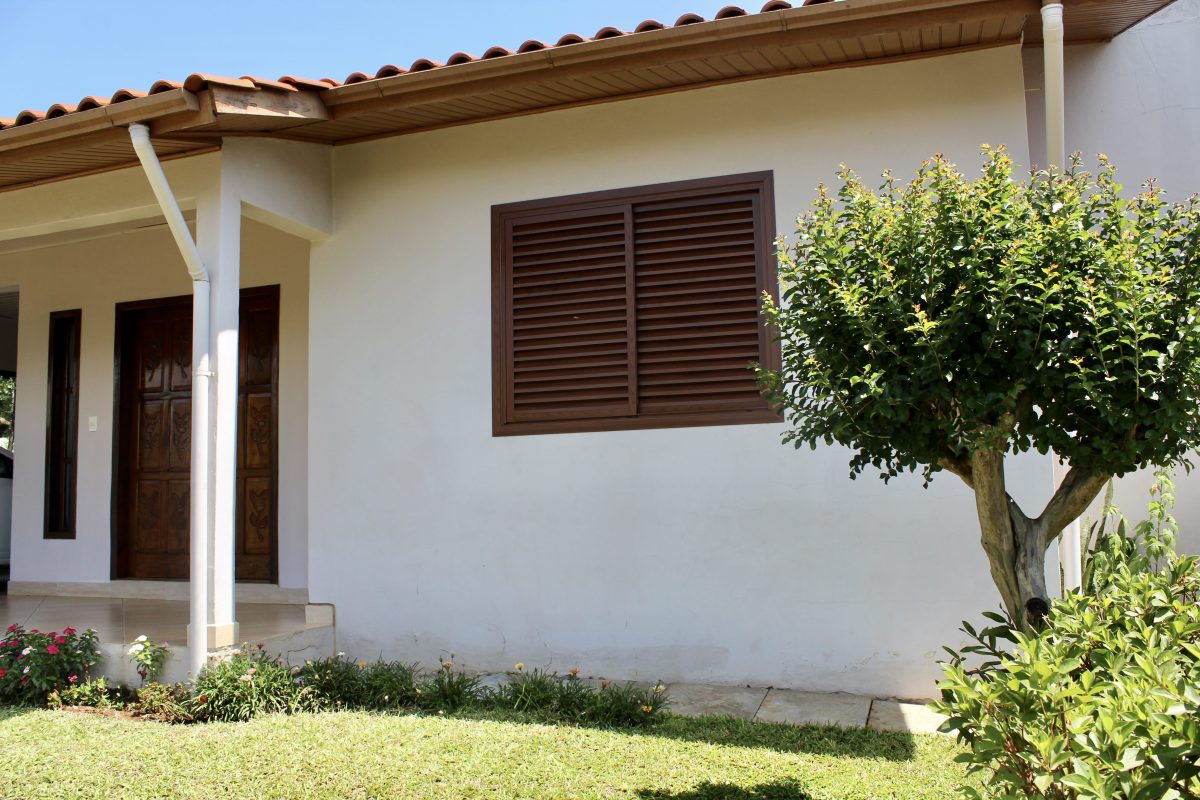 JANELAS DE VENEZIANA – LINHA SUPREMA