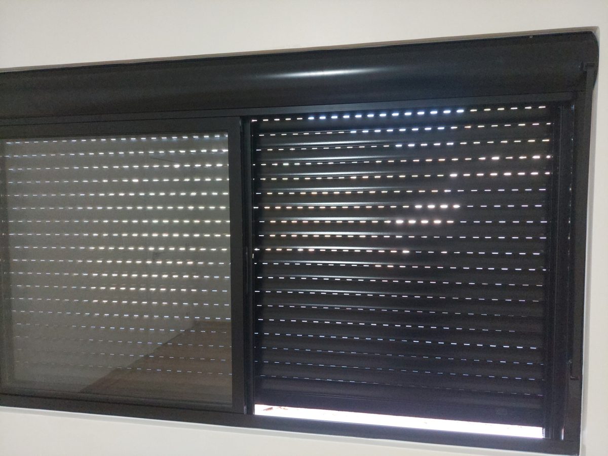 Janelas em alumínio e vidro