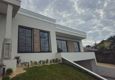 5a2ba6f8-2bd9-43e2-aa1b-e5d03725d819