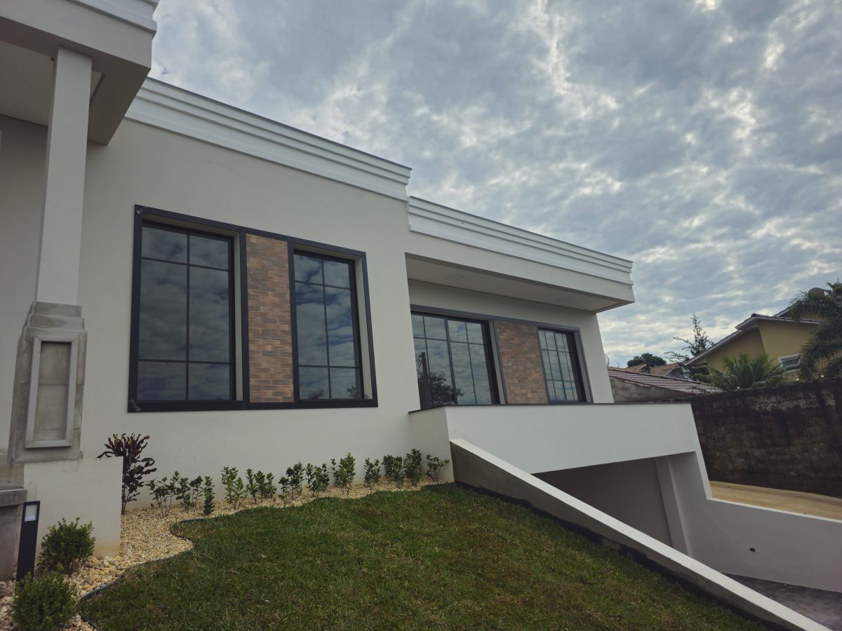 Janelas em alumínio e vidro