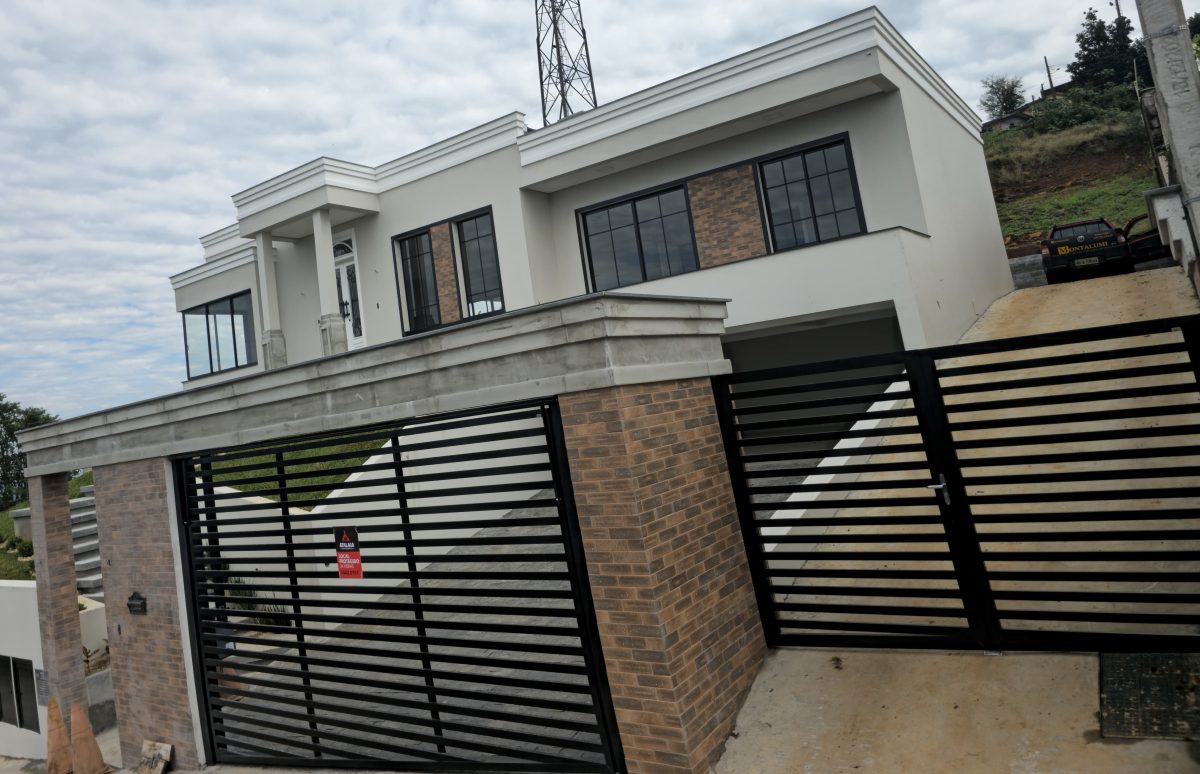 Portões em alumínio