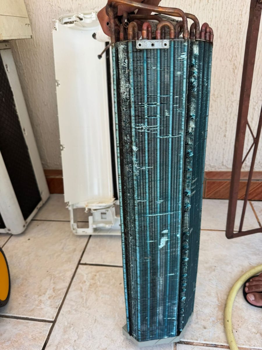 Limpeza/higienização de ar condicionado